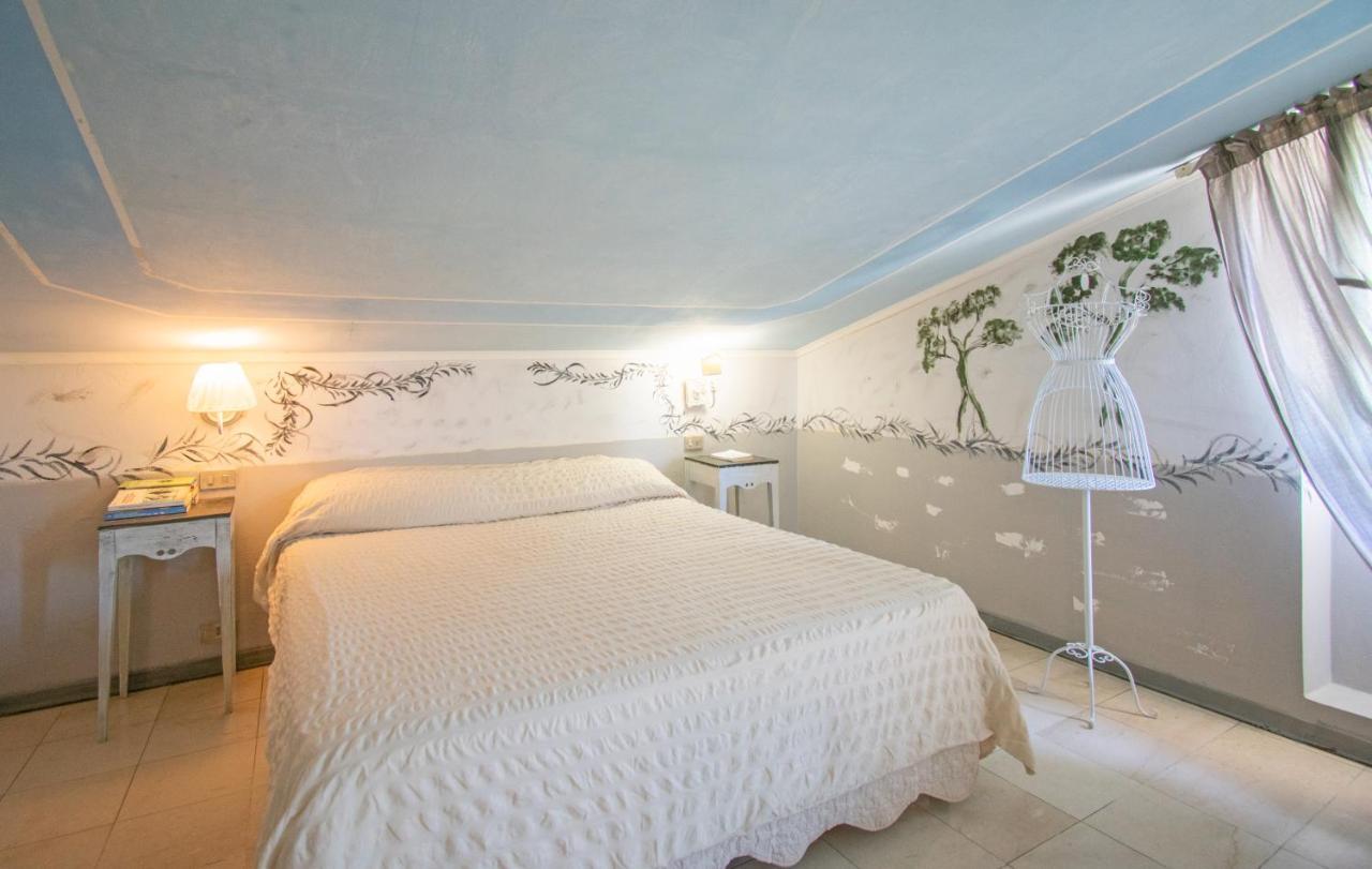 Hotel Luciana Marina di Massa Buitenkant foto